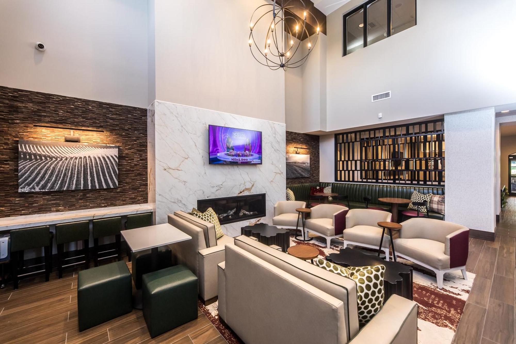 Hampton Inn & Suites Dobson Buitenkant foto